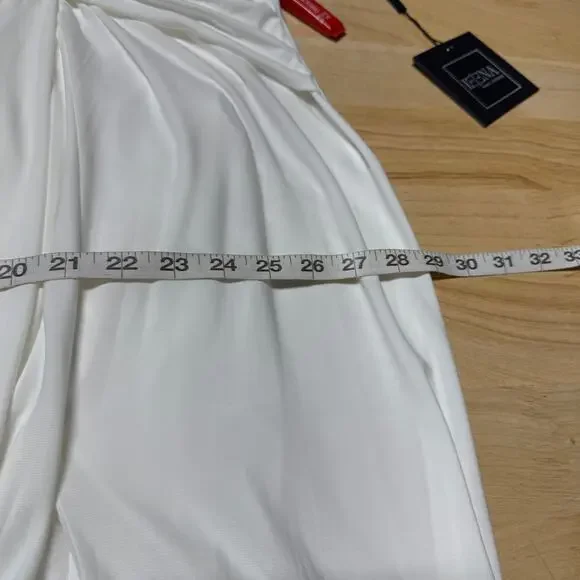 Mac Duggal NWT Draped Side Knot Jersey Gown Rhinestone Ring White Size 22 *Flaw* - Picture 9 of 12